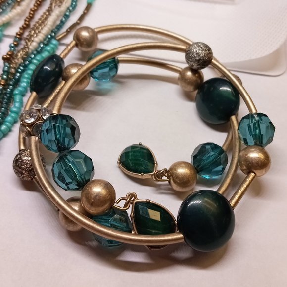 3 Piece Vintage Beaded Necklace, Hoop Earring and Beaded Spring Bracelet Set #19 - Picture 2 of 12